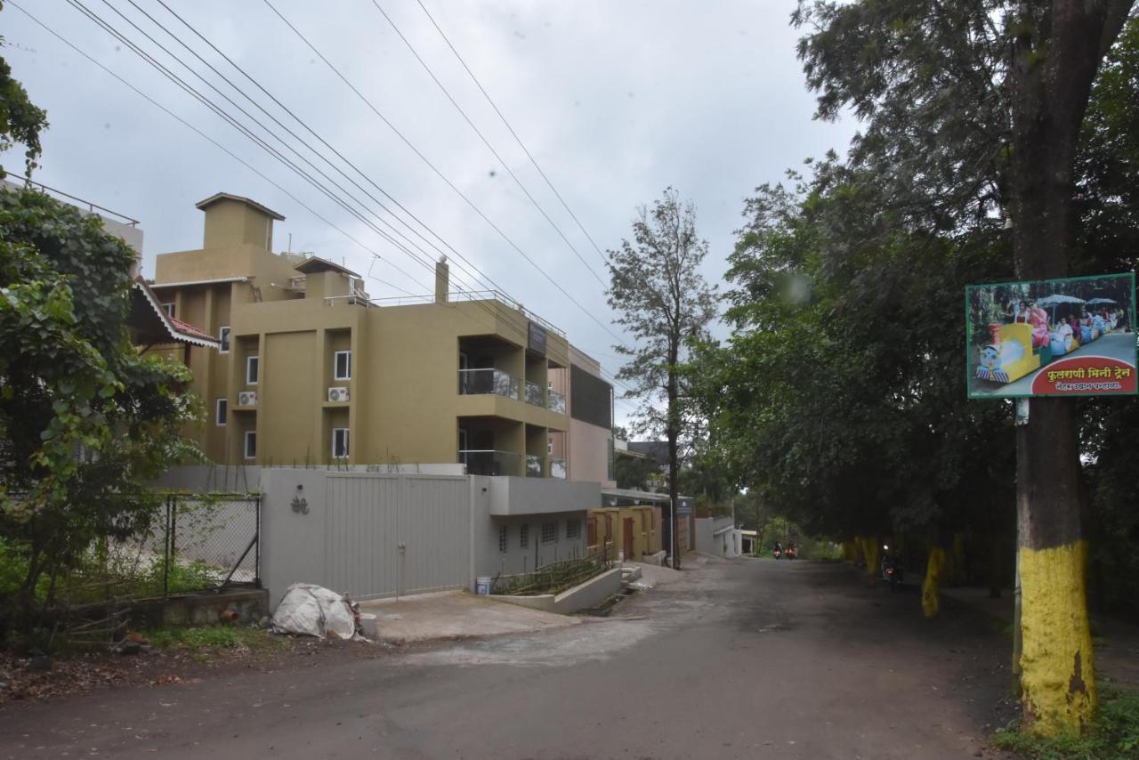 Regal Panhala Residency Hotell Exteriör bild
