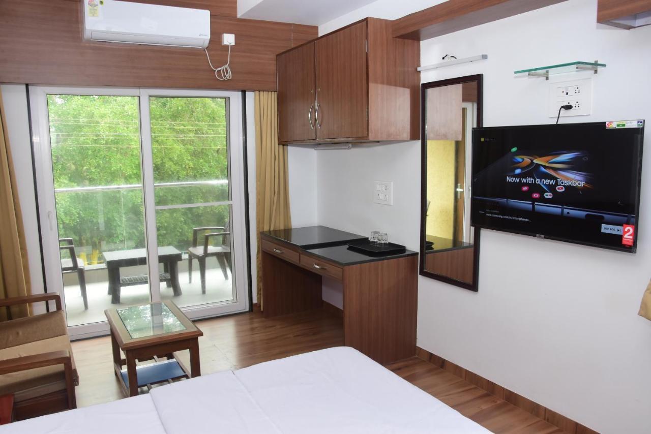 Regal Panhala Residency Hotell Exteriör bild