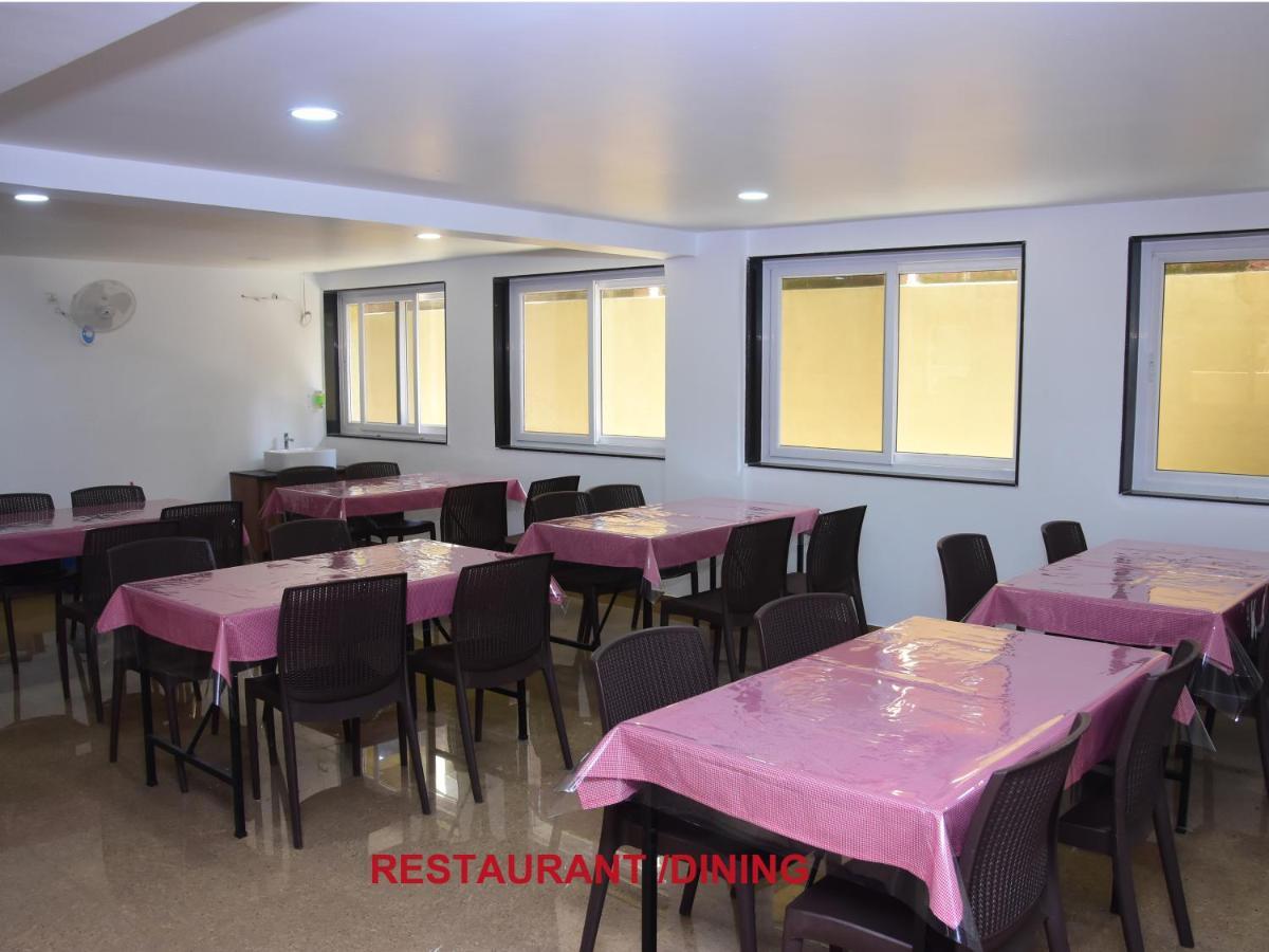 Regal Panhala Residency Hotell Exteriör bild