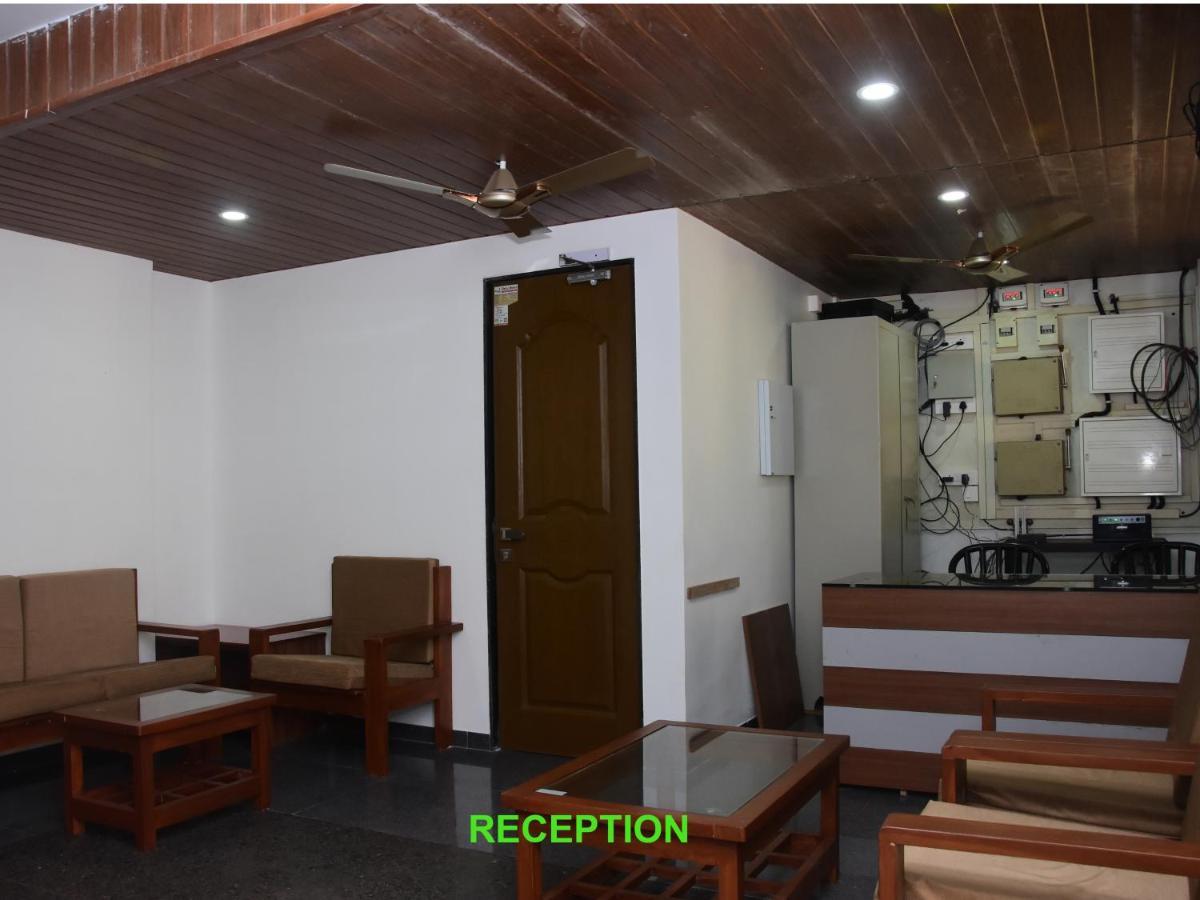 Regal Panhala Residency Hotell Exteriör bild